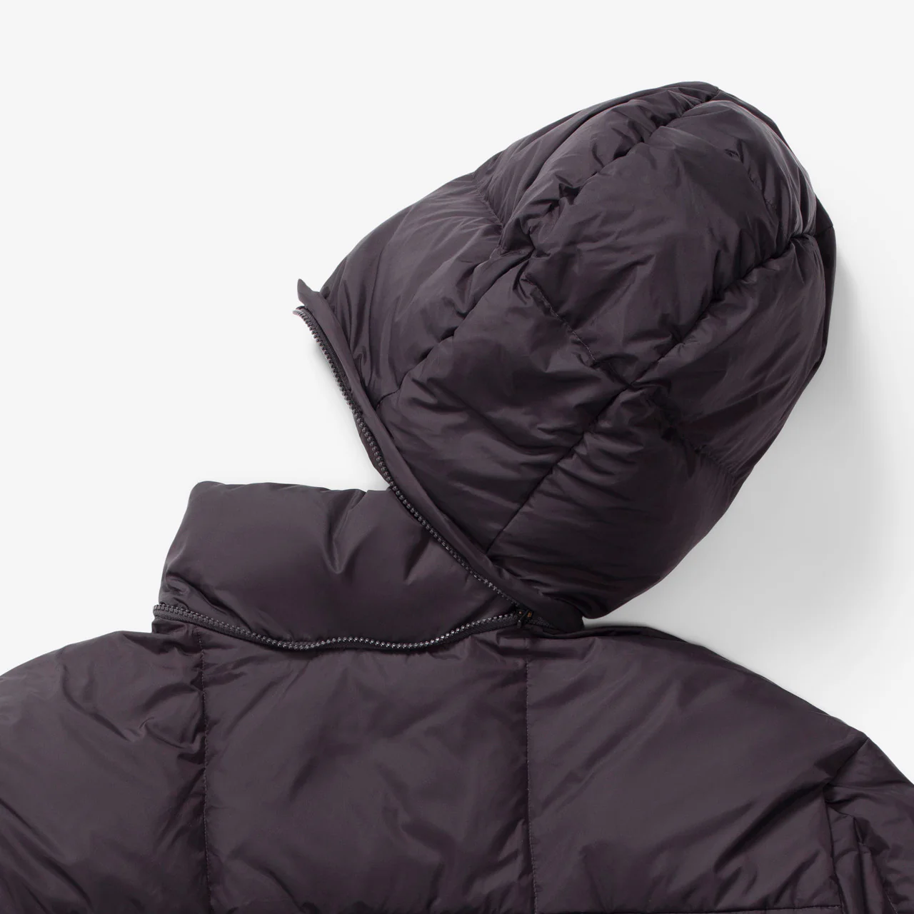 Dyngja Down Jacket - Image 4