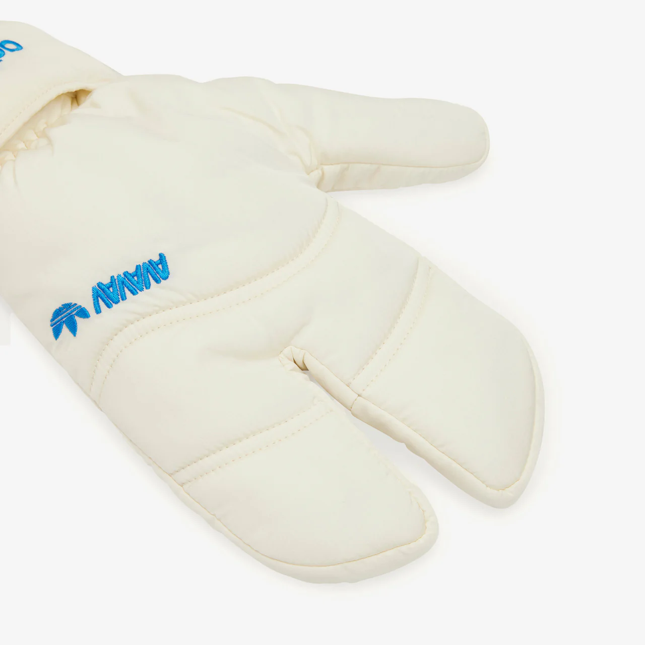Three Finger Gloves x Avavav - Image 3