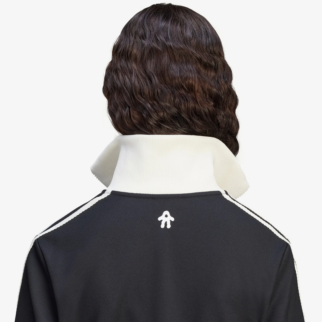 Wmns Cropped Track Top x Avavav - Image 9