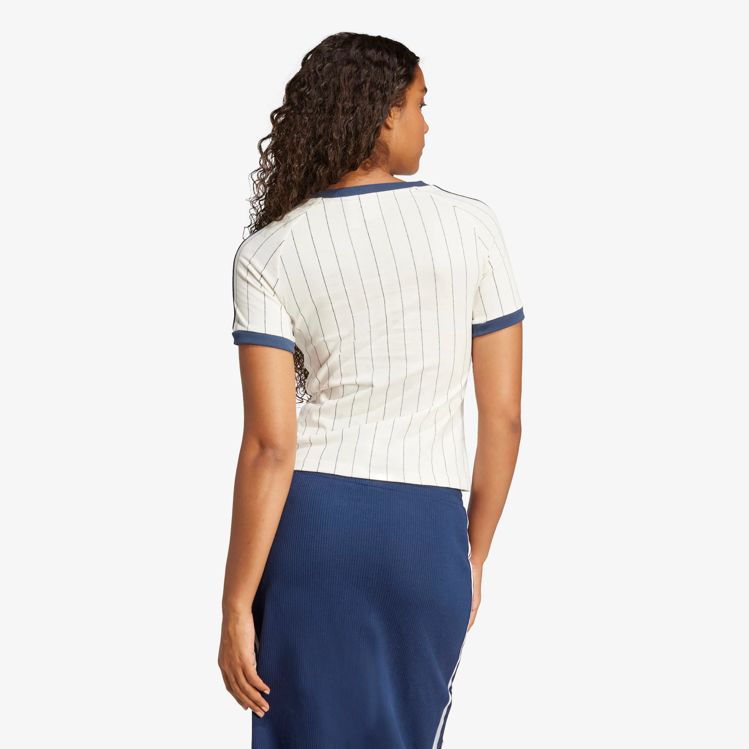 Wmns Linear Graphic Cali Tee - Image 5