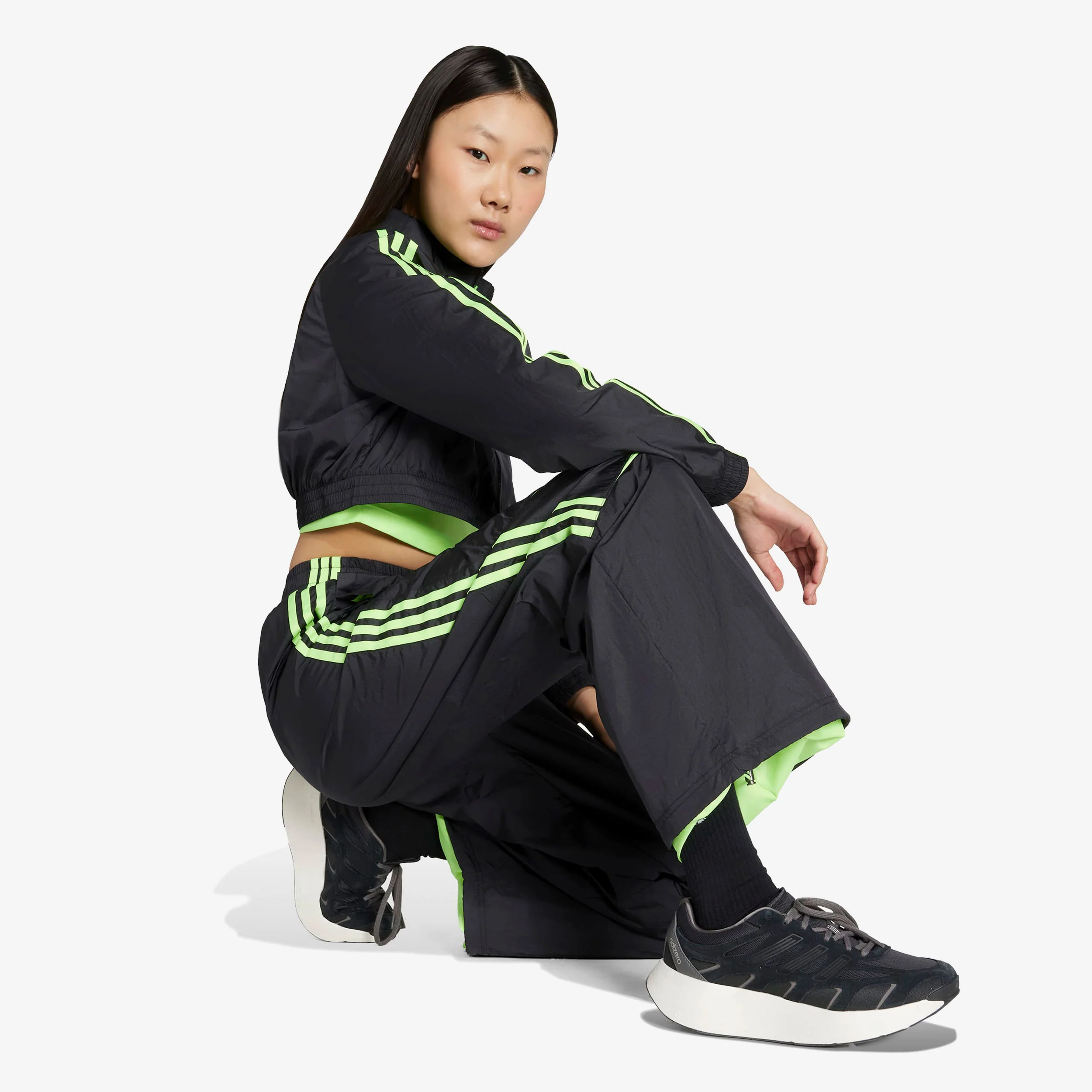 Wmns Teamgeist Adicolor Track Pant - Image 4