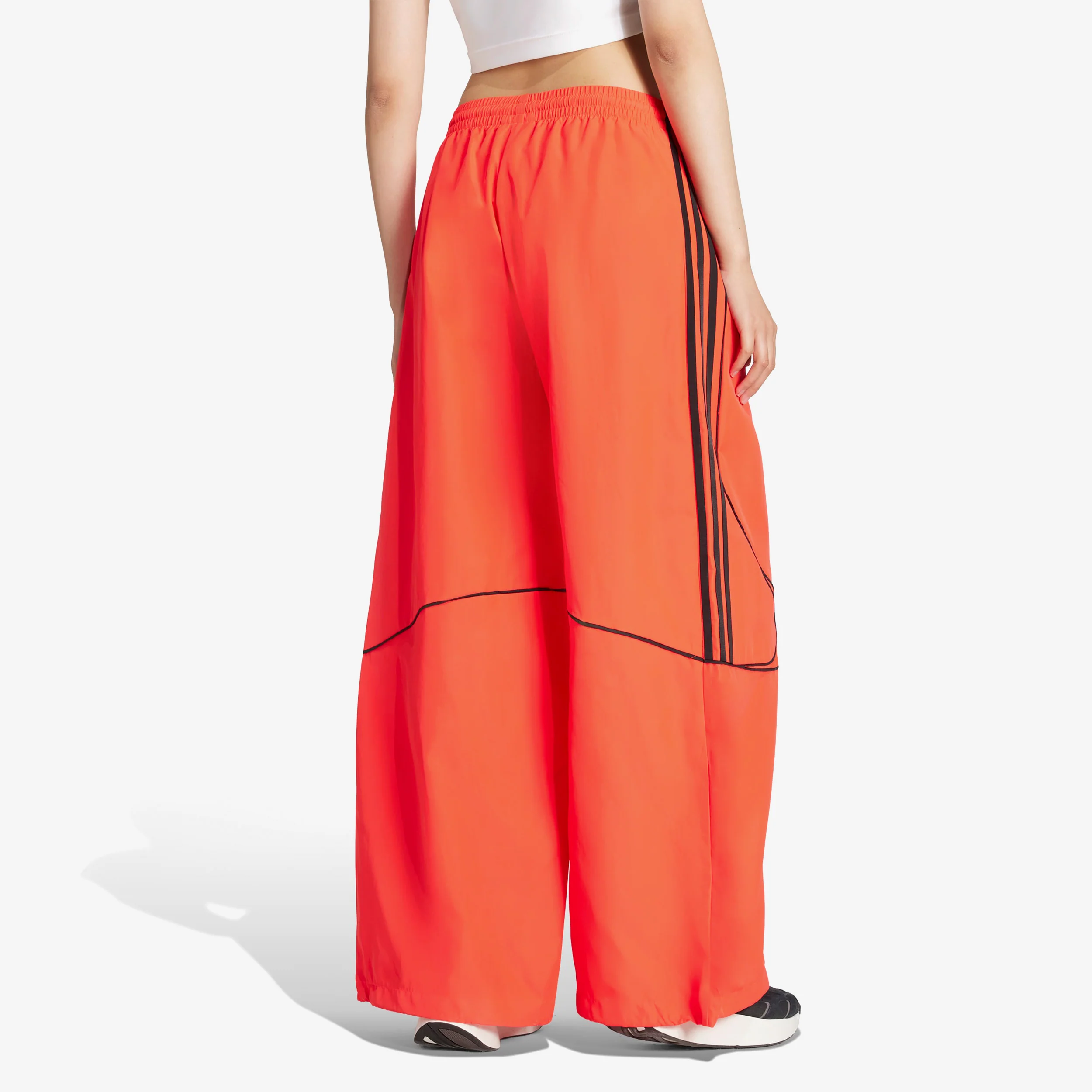 Wmns Teamgeist Adicolor Woven Track Pant - Image 3