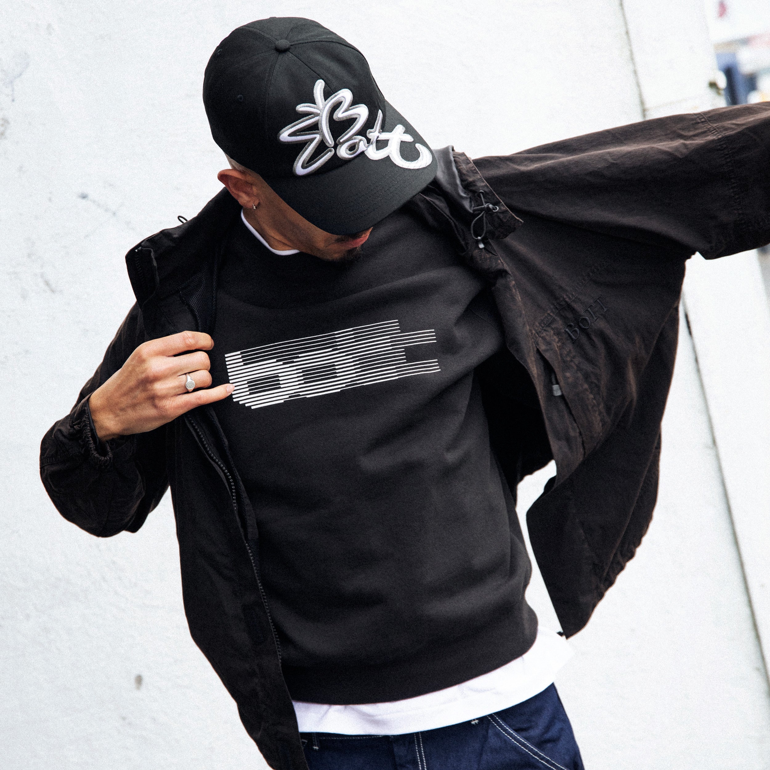 Blur Crewneck - Image 3