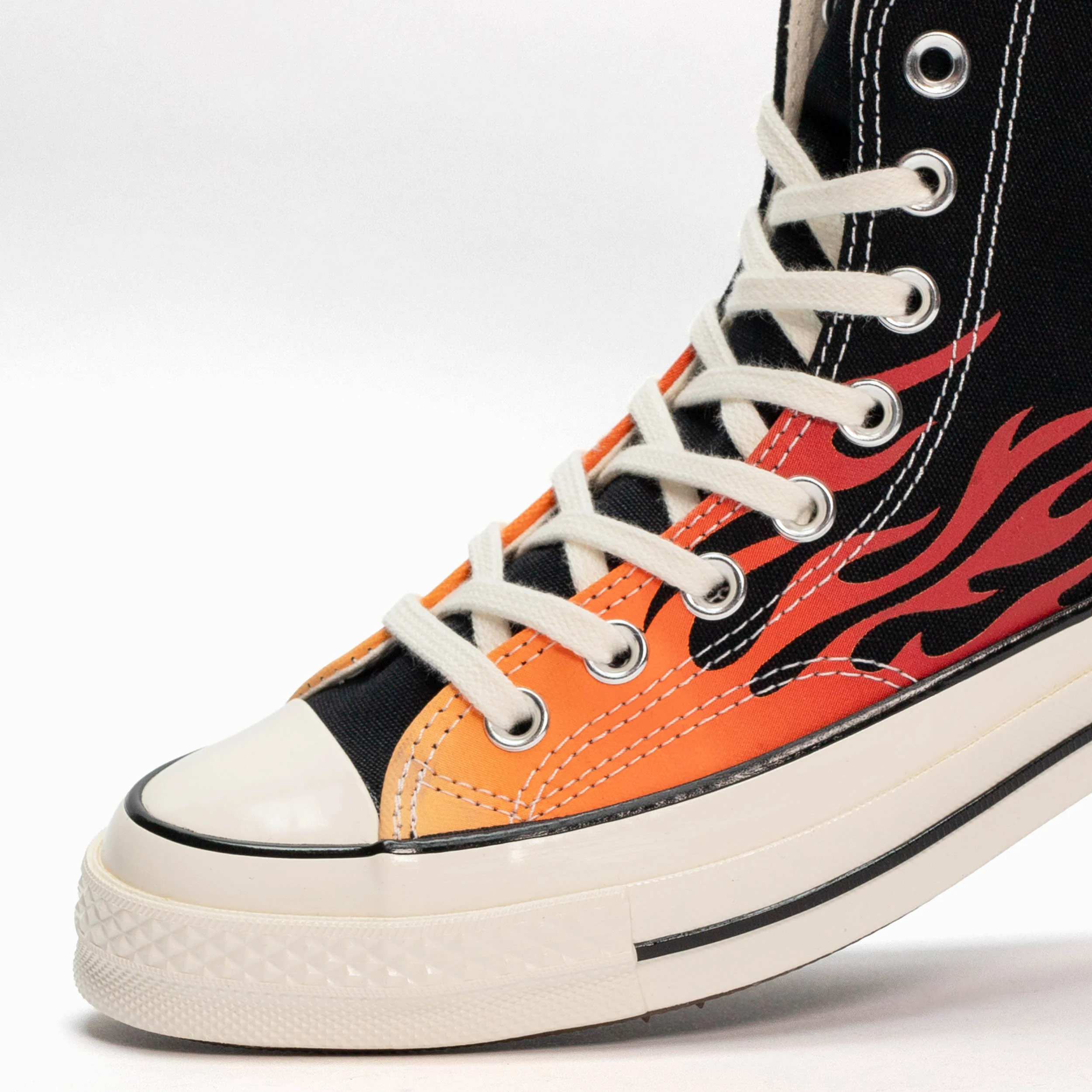 Chuck 70 - Image 5