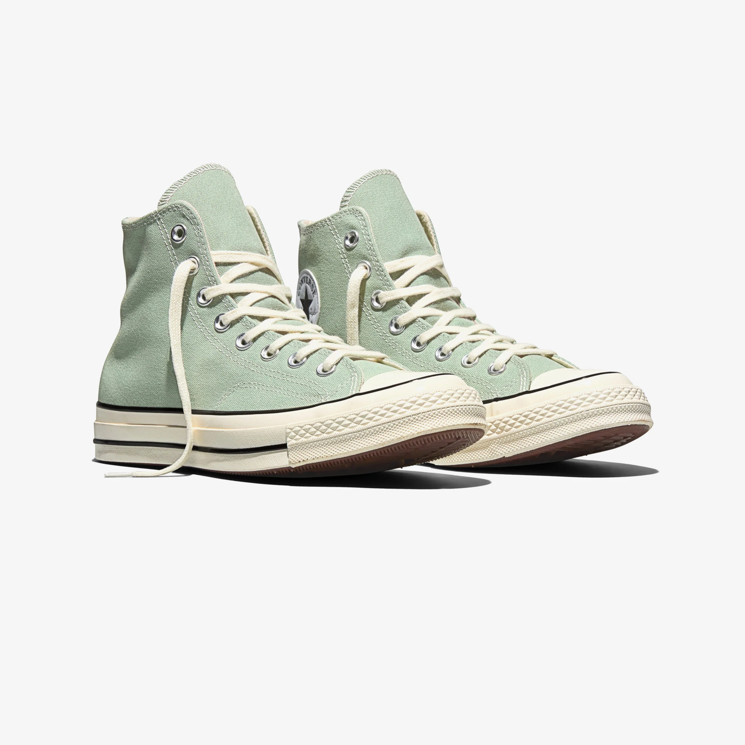 Chuck 70 - Image 2