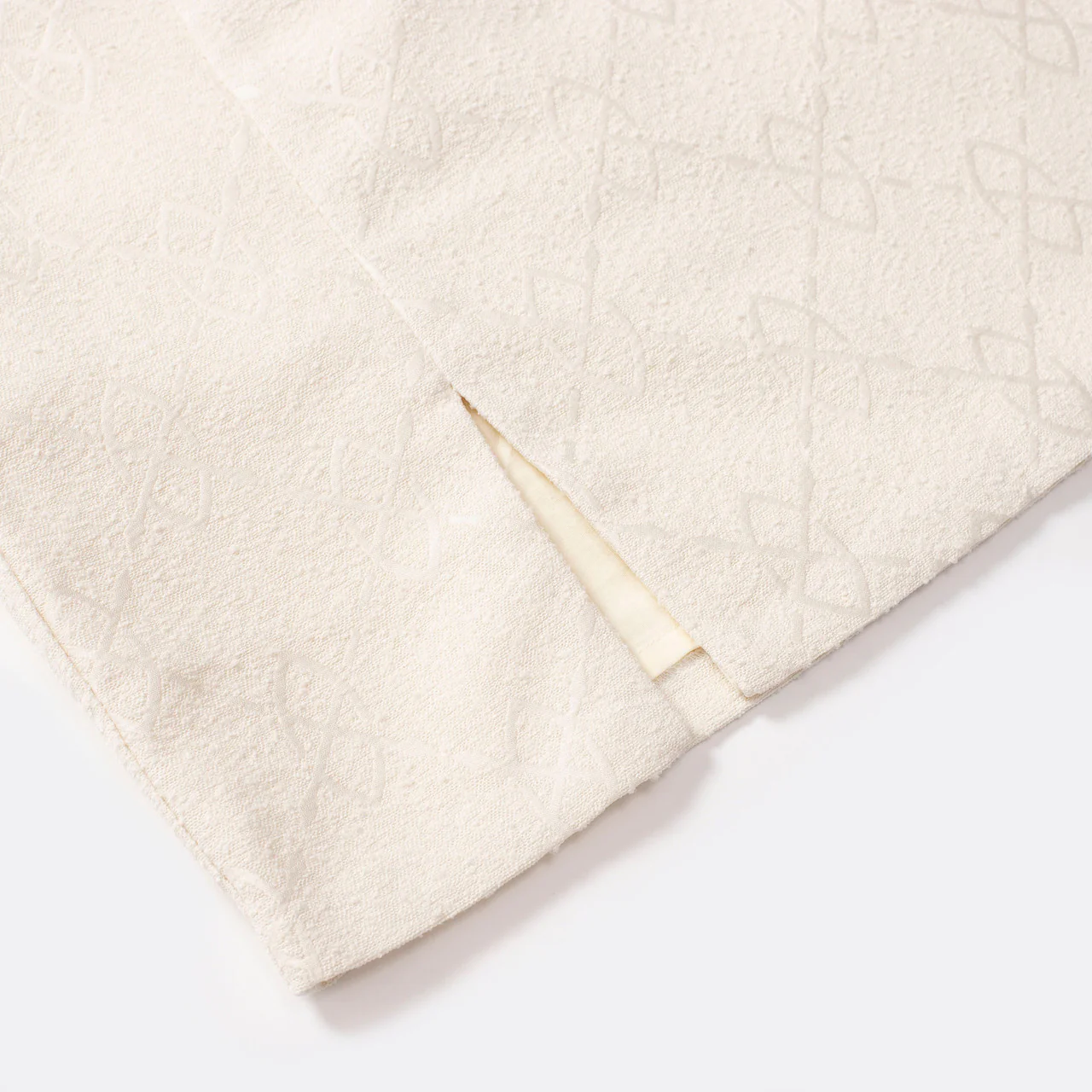 Wmns Kaya Shield Boucle Skirt - Image 3