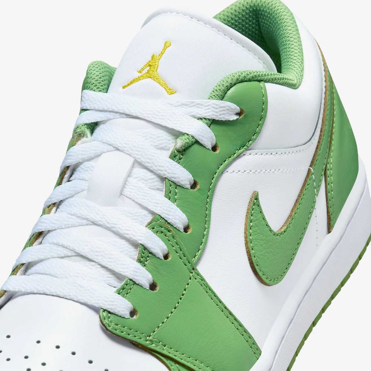 Air Jordan 1 Low SE - Image 7