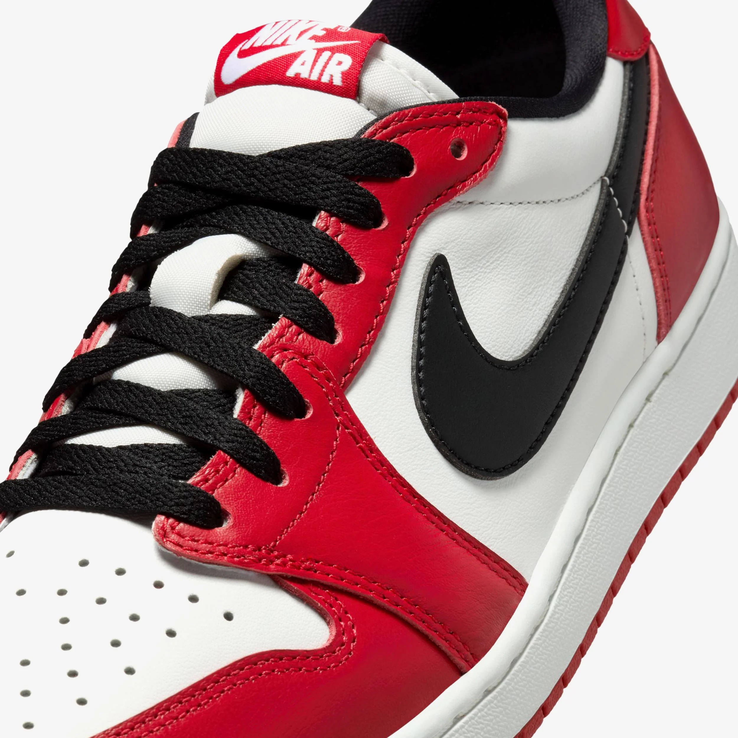 Air Jordan 1 Retro Low OG "Chicago" - Image 6