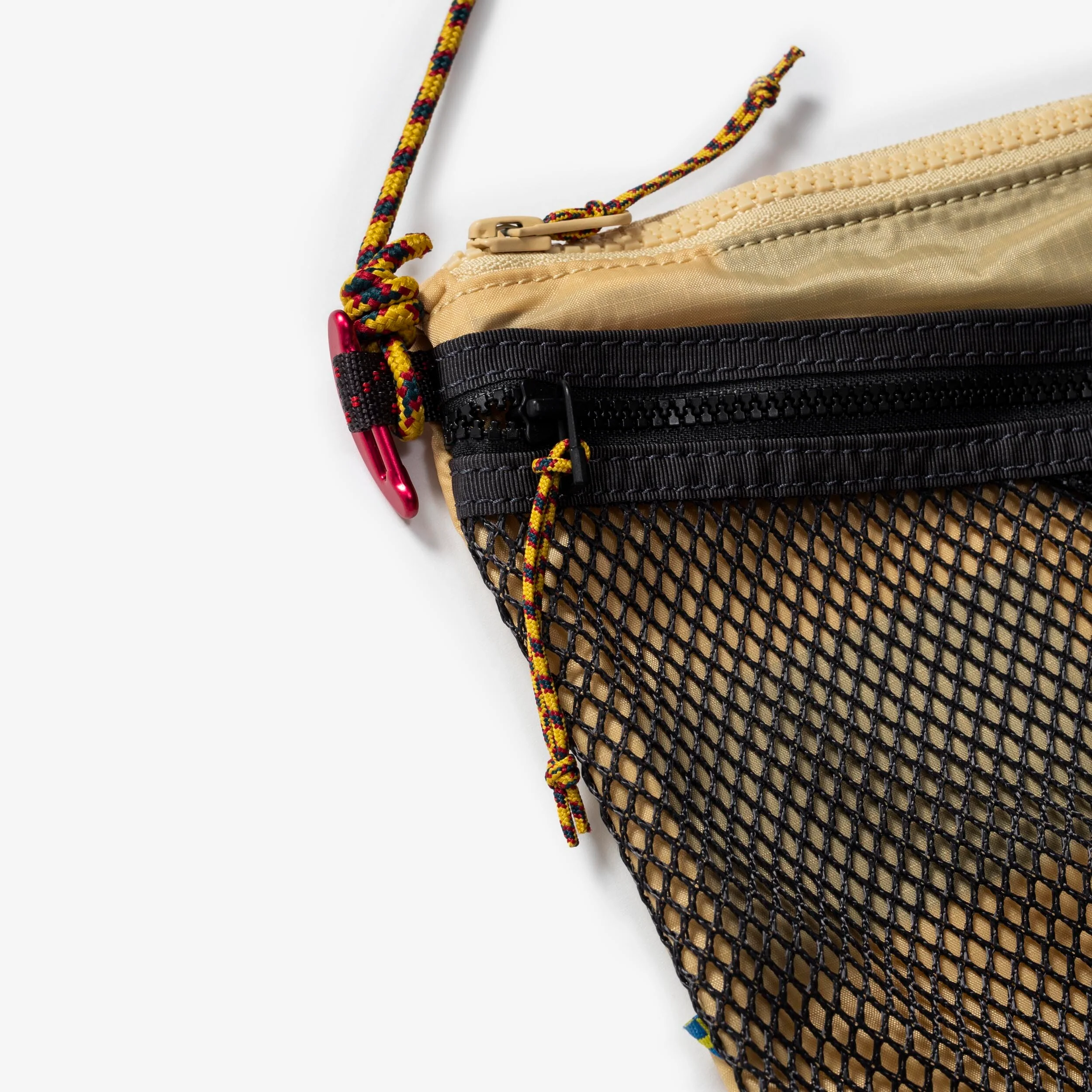 Algir Accessory Bag Medium - Image 4