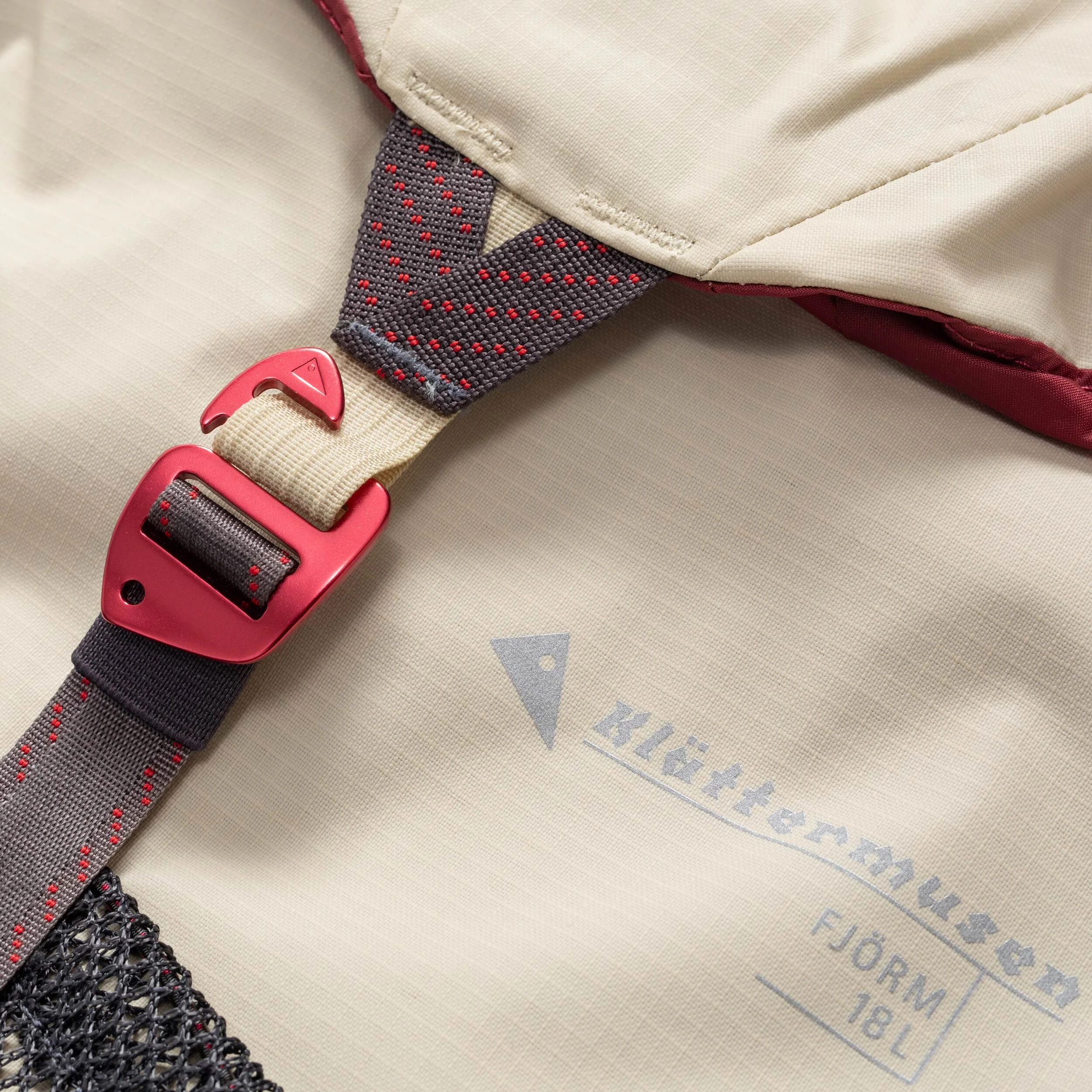 Fjörm Backpack 18L - Image 3