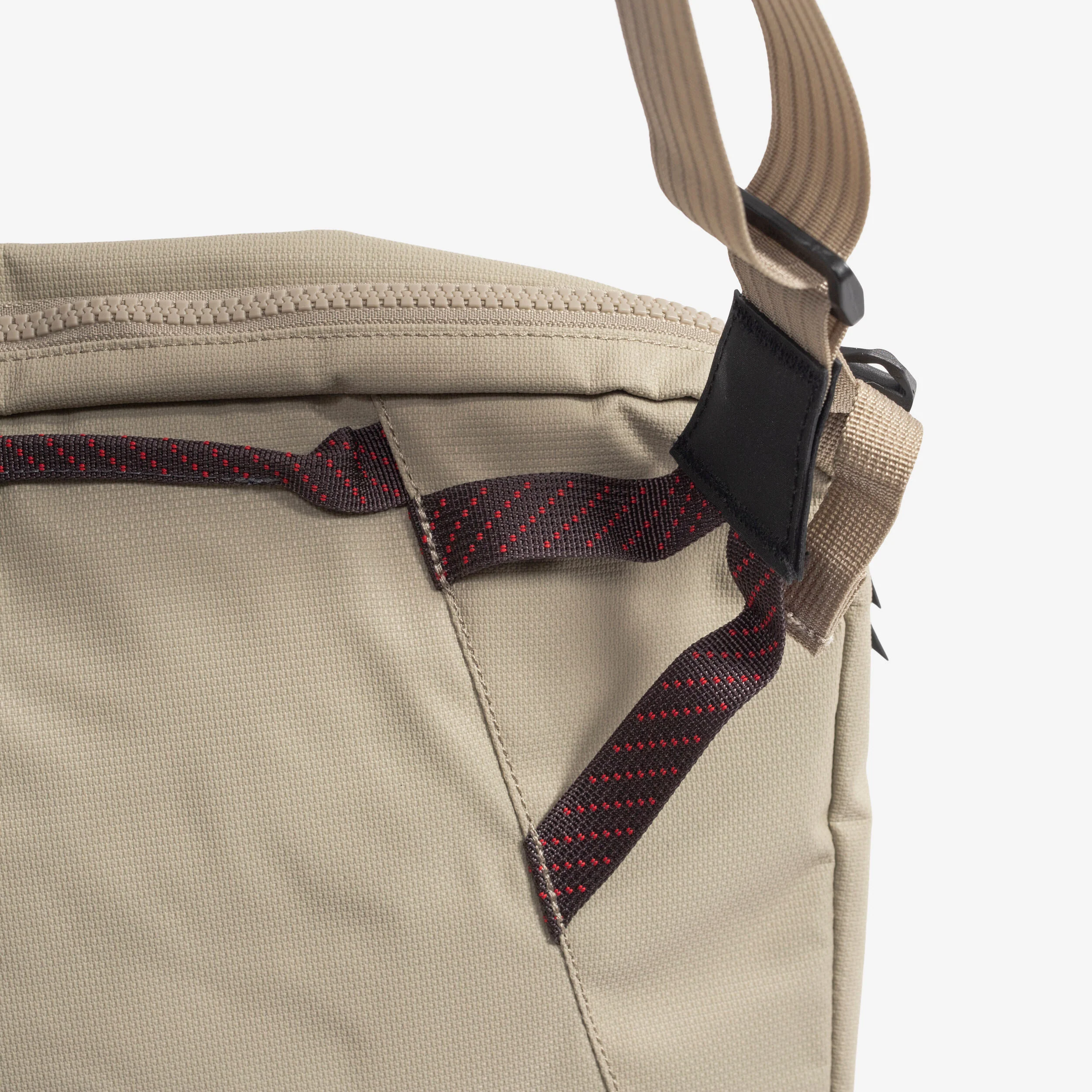 Gaut Messenger Bag - Image 13