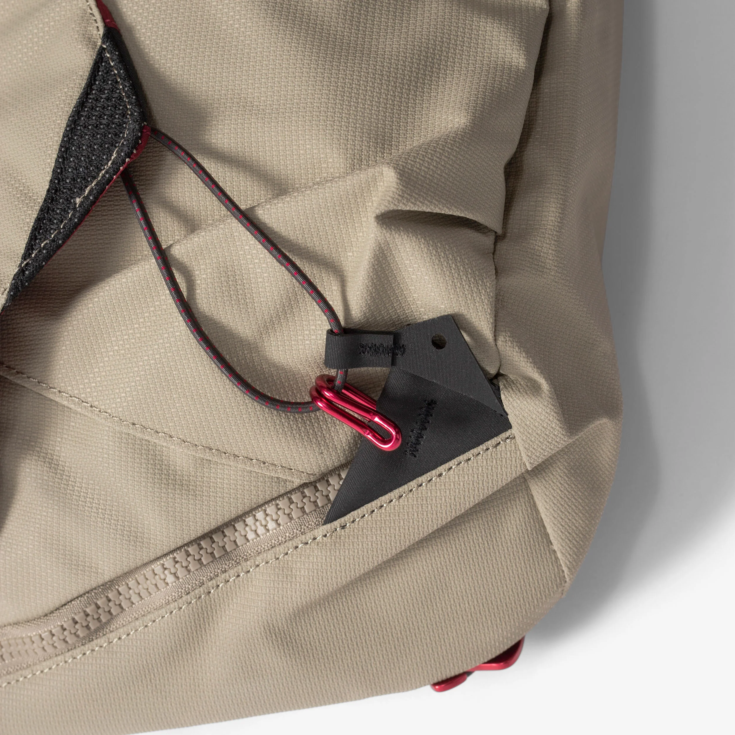 Gaut Messenger Bag - Image 7
