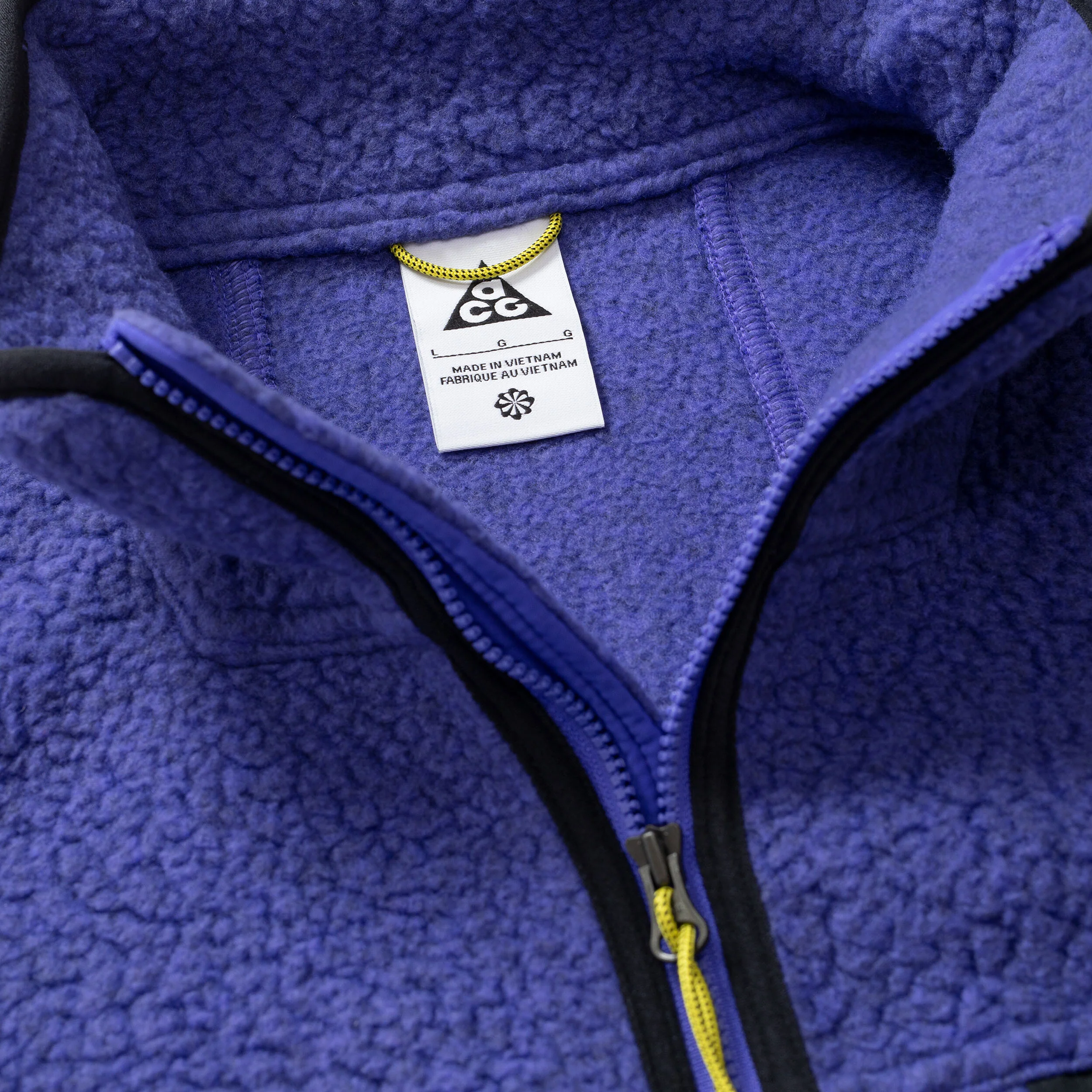 ACG Arctic Wolf Vest - Image 4