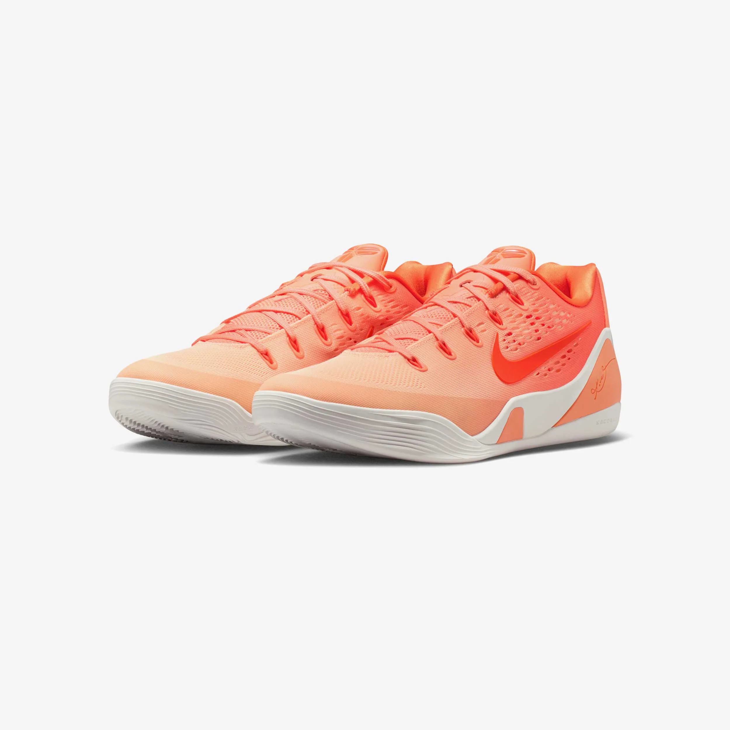 Kobe IX Elite Low EM Protro - Image 2