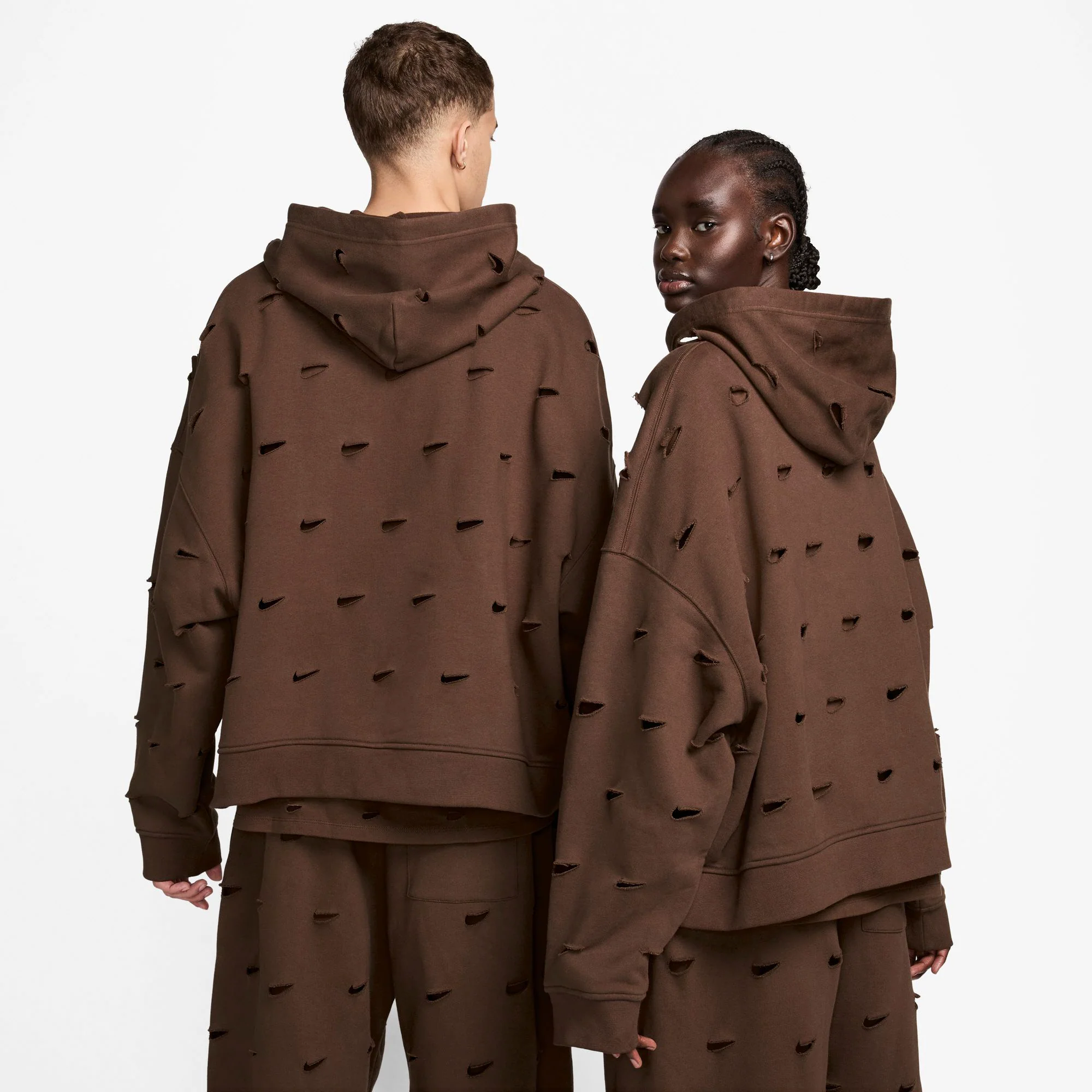 Le Swoosh Hoodie x Jacquemus - Image 2