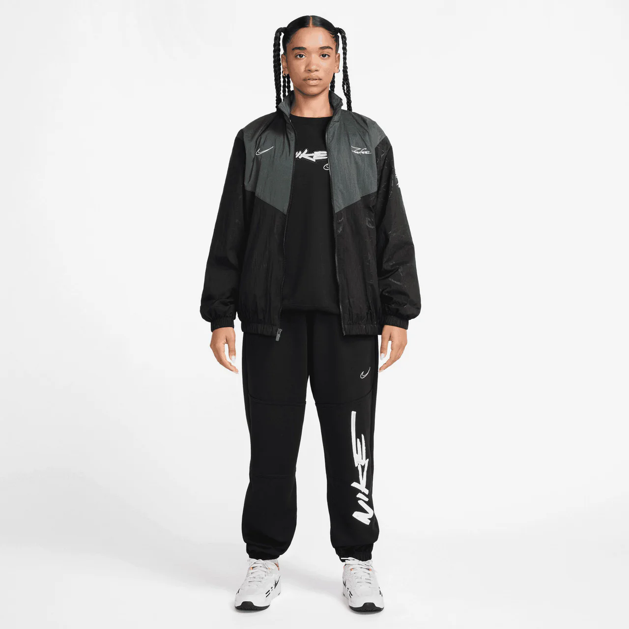Wmns Breaking WR Jacket x Futura - Image 13