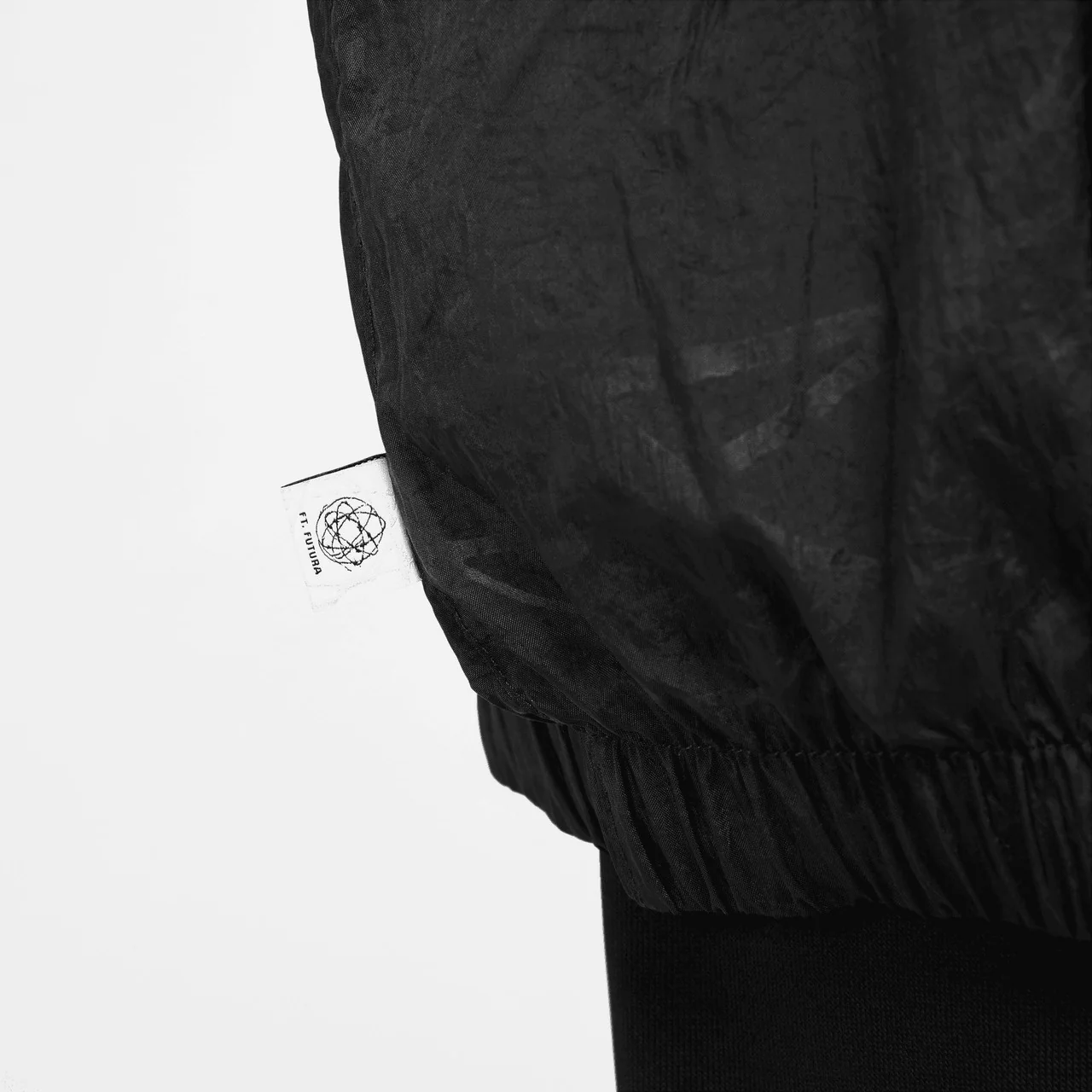 Wmns Breaking WR Jacket x Futura - Image 8