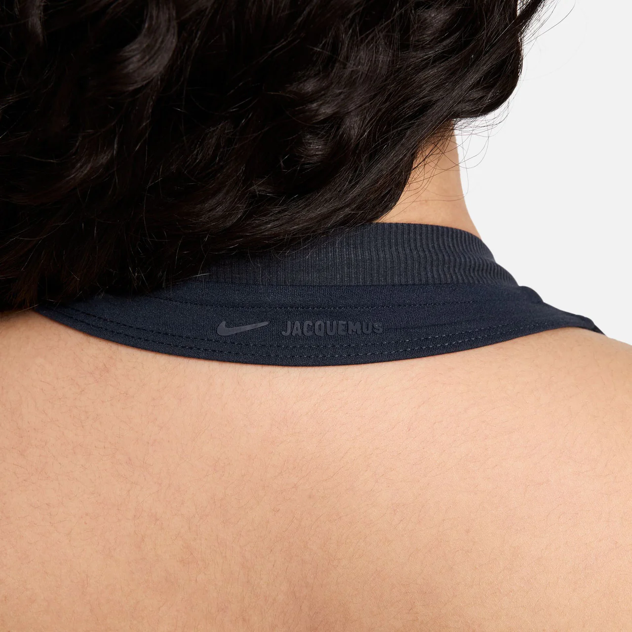 Wmns Le Halter Top x Jacquemus - Image 6