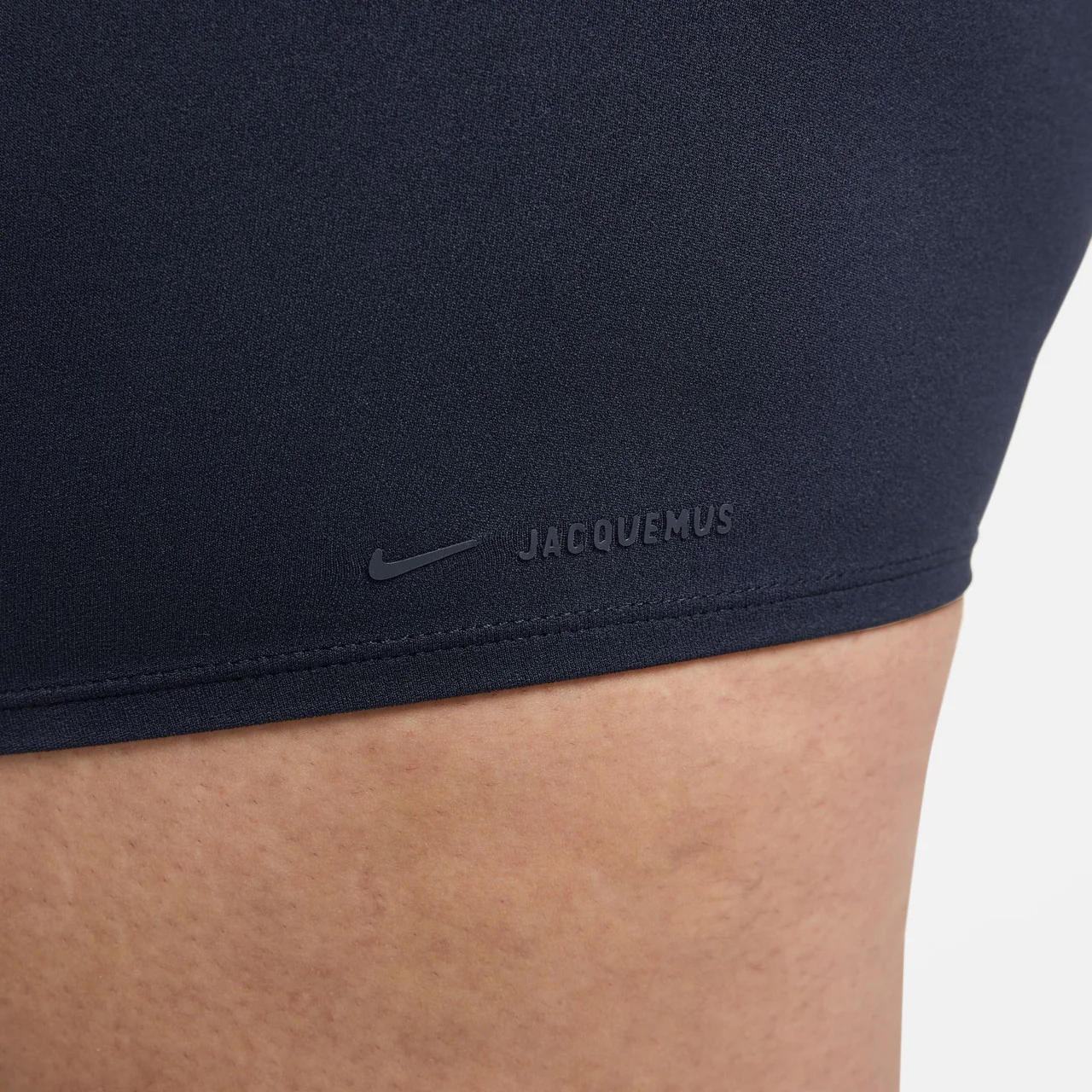 Wmns Le Layered Short x Jacquemus - Image 6
