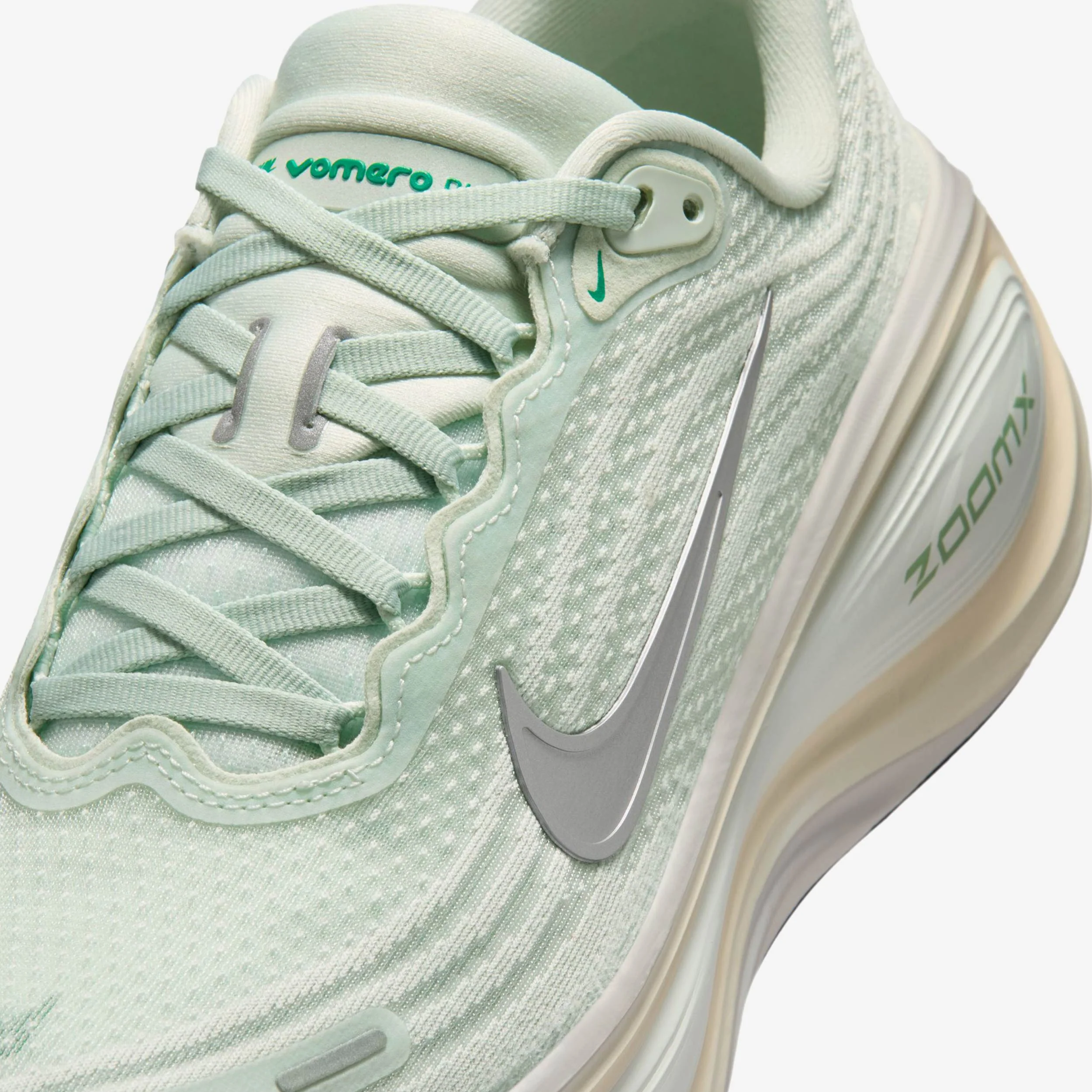 Wmns Vomero Plus - Image 6