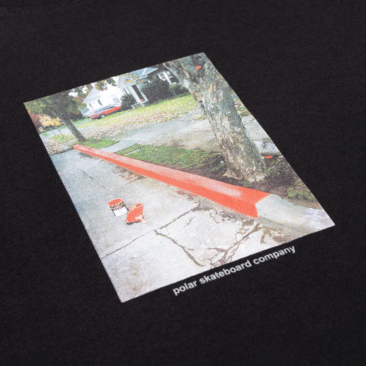 Tee Red Curb - Image 4